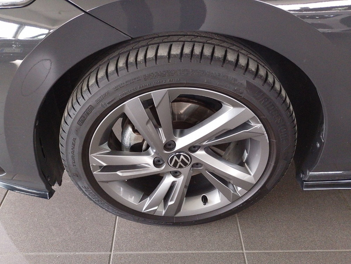 Volkswagen Golf 1.5 TSI EVO ACT R-Line (11)