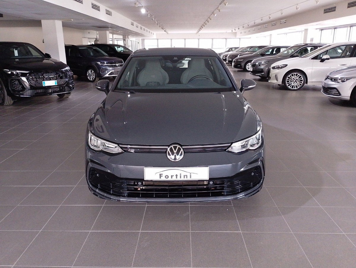 Volkswagen Golf 1.5 TSI EVO ACT R-Line (2)
