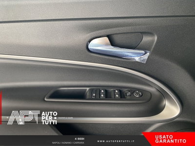Jeep Avenger 1.2 turbo e-hybrid mhev Summit fwd 110cv edct6 (15)