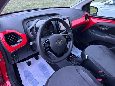 Toyota Aygo 1.0 VVT-i 69 CV 5 porte x-wave (10)