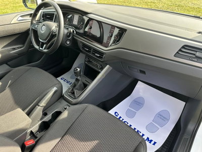 Volkswagen Polo 1.0 tsi R-Line 95cv (18)