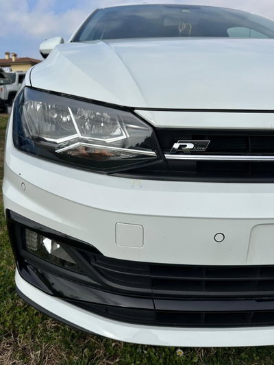 Volkswagen Polo 1.0 tsi R-Line 95cv (6)