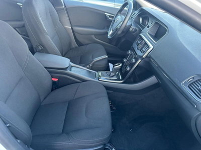 Volvo V40 Cross Country D2 Geartronic Momentum N1 (17)
