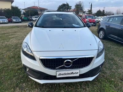 Volvo V40 Cross Country D2 Geartronic Momentum N1 (4)