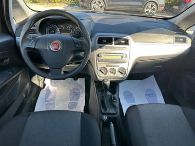 Fiat Punto 1.3 MJT II 75 CV 5 porte Street (13)
