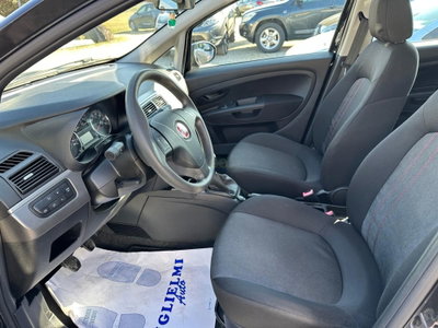 Fiat Punto 1.3 MJT II 75 CV 5 porte Street (9)