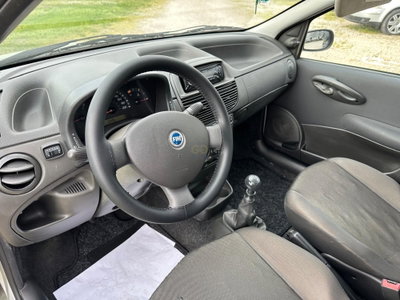 Fiat Punto Classic 1.2 5 porte Natural Power (11)