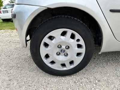 Fiat Punto Classic 1.2 5 porte Natural Power (9)
