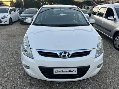 Hyundai i20 1.4 CRDi 5p. Comfort (3)