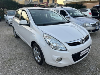 Hyundai i20 1.4 CRDi 5p. Comfort (5)