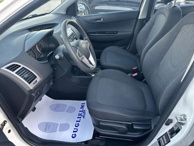 Hyundai i20 1.4 CRDi 5p. Comfort (9)