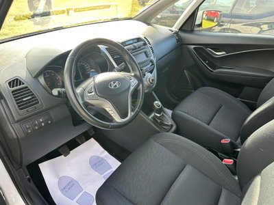 Hyundai ix20 1.4 CRDI 90 CV XPossible (12)