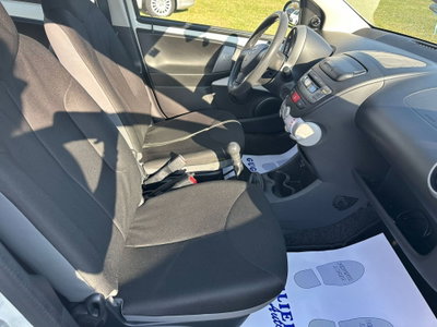 Toyota Aygo 1.0 12V VVT-i 5 porte Lounge Connect (10)