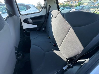 Toyota Aygo 1.0 12V VVT-i 5 porte Lounge Connect (14)