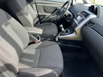 Toyota Verso 1.6 D-4D Style 7 posti (16)