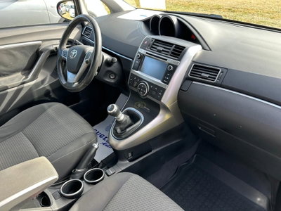 Toyota Verso 1.6 D-4D Style 7 posti (17)