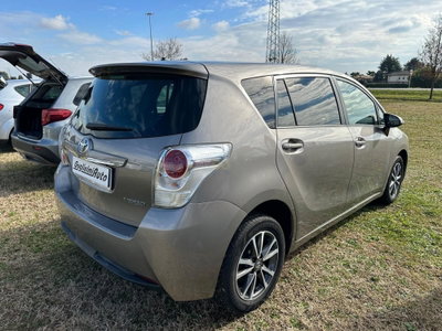 Toyota Verso 1.6 D-4D Style 7 posti (6)
