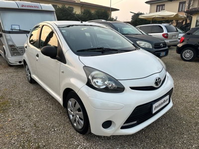 Toyota Aygo 1.0 12V VVT-i 5 porte Lounge (5)