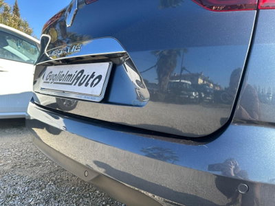 Renault Mégane Sporter Blue dCi 115 CV EDC Business (9)