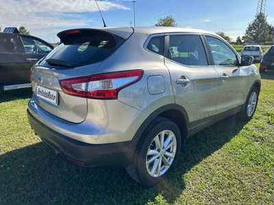 Nissan Qashqai 1.6 dCi 2WD Acenta (6)