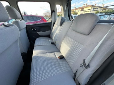 Opel Agila 1.0 12V Club (11)
