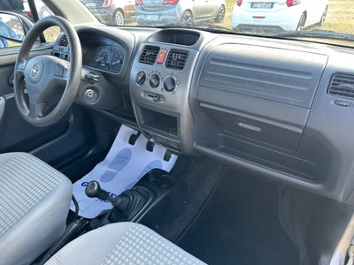 Opel Agila 1.0 12V Club (14)