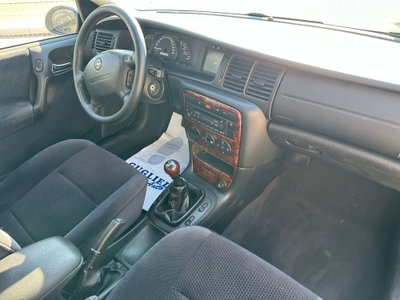 Opel Vectra 2.0i 16V cat 5 porte CD 100 (13)
