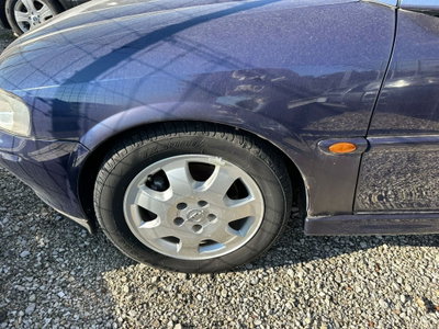 Opel Vectra 2.0i 16V cat 5 porte CD 100 (8)
