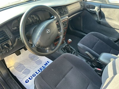 Opel Vectra 2.0i 16V cat 5 porte CD 100 (9)