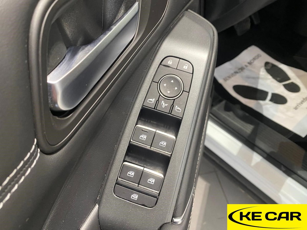 Nissan Qashqai 1.3 mhev N-Connecta 2wd 140cv (16)
