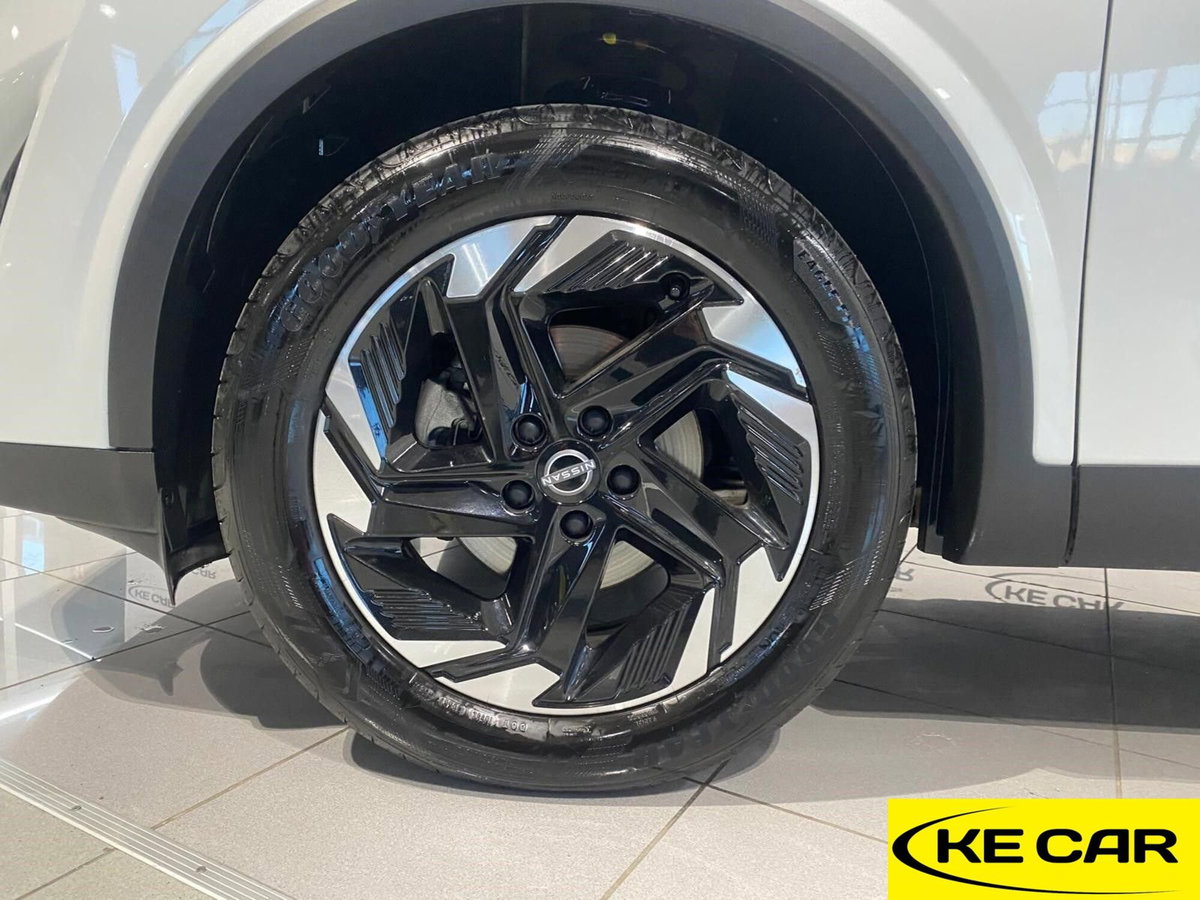 Nissan Qashqai 1.3 mhev N-Connecta 2wd 140cv (8)