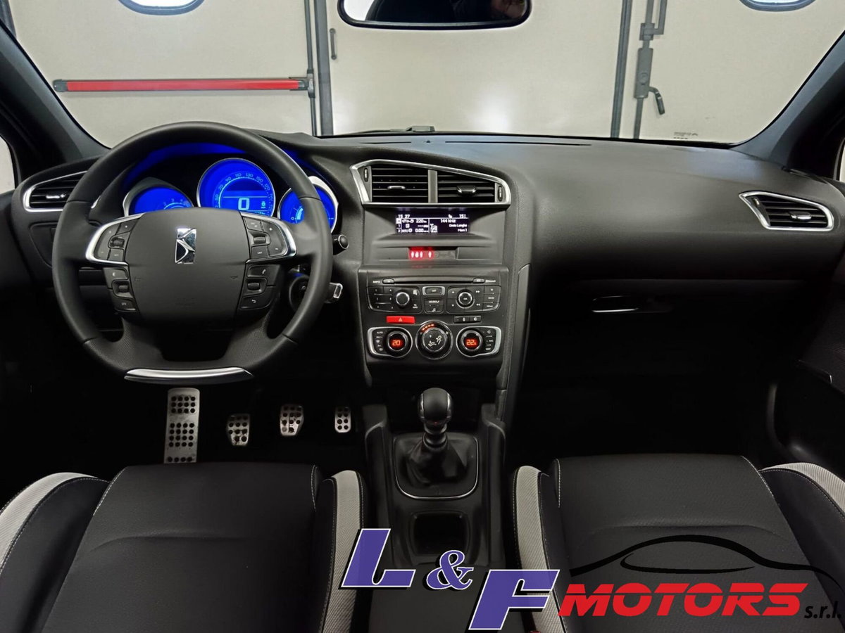 Ds DS 4 DS4 1.6 e-tense phev Rivoli 225cv auto (9)