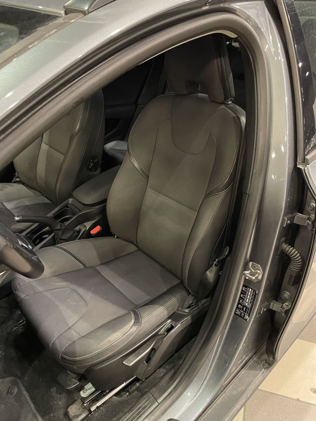 Volvo V40 Cross Country D2 Geartronic Style Plus (10)