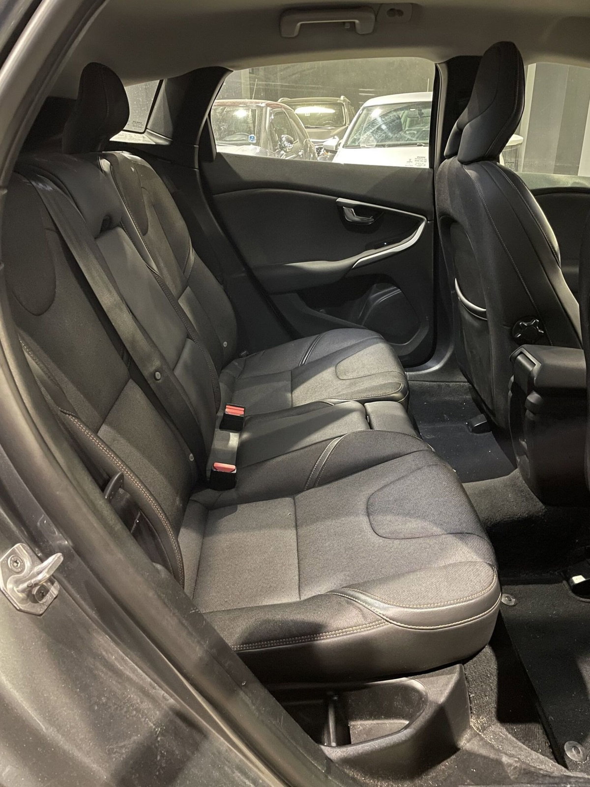 Volvo V40 Cross Country D2 Geartronic Style Plus (13)