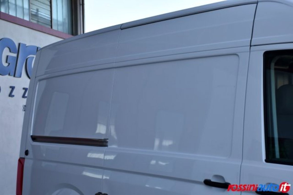 Volkswagen Veicoli Commerciali Crafter Furgone 35 2.0 tdi 140cv L3H3 Logistic auto (18)