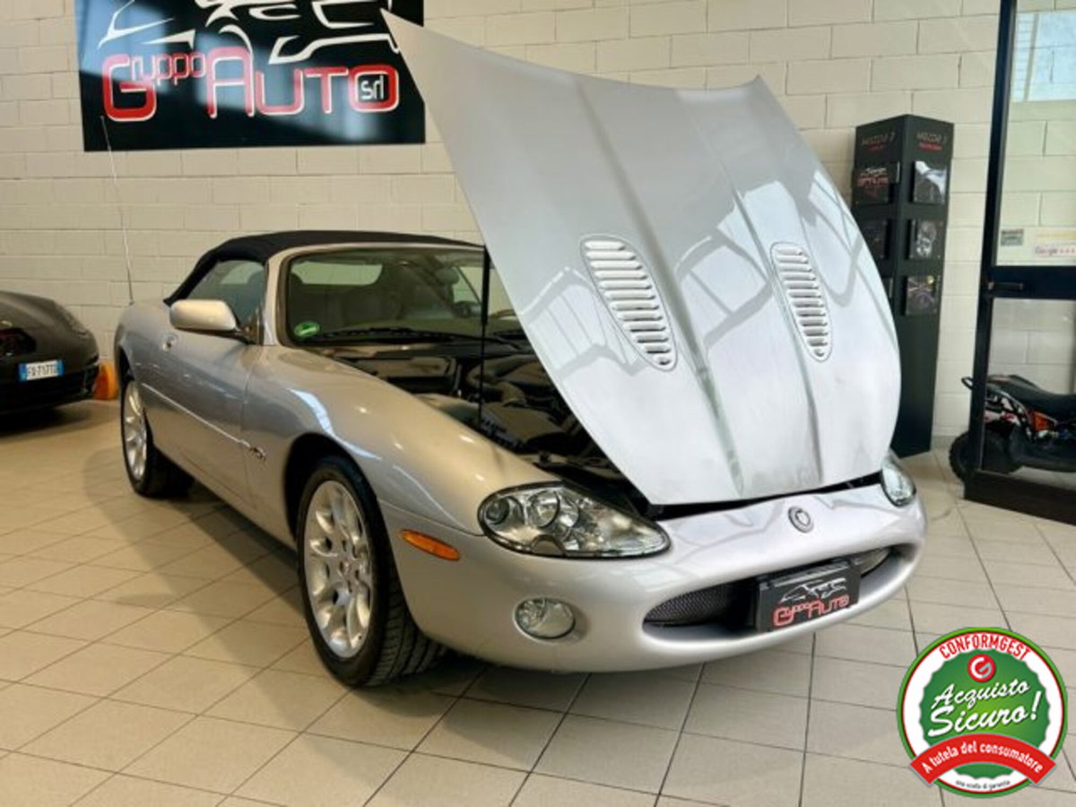 Jaguar XKR 4.0 Convertibile (8)