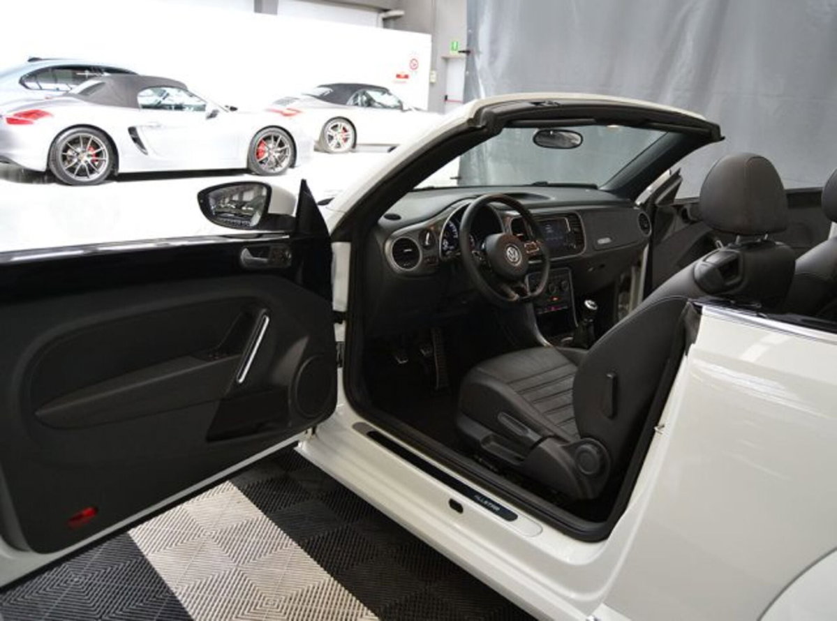 Volkswagen Maggiolino Cabrio 1.2 TSI Design (2)