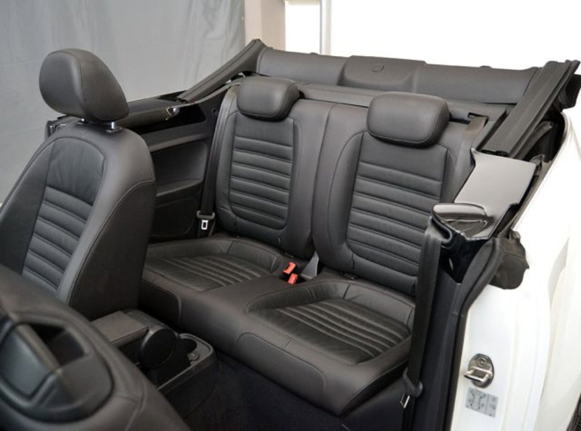 Volkswagen Maggiolino Cabrio 1.2 TSI Design (4)