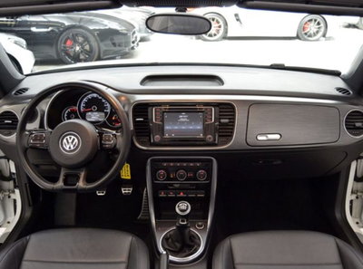Volkswagen Maggiolino Cabrio 1.2 TSI Design (5)