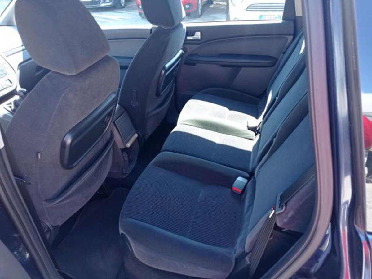 Ford C-Max 1.8 TDCi 115 CV Titanium (6)