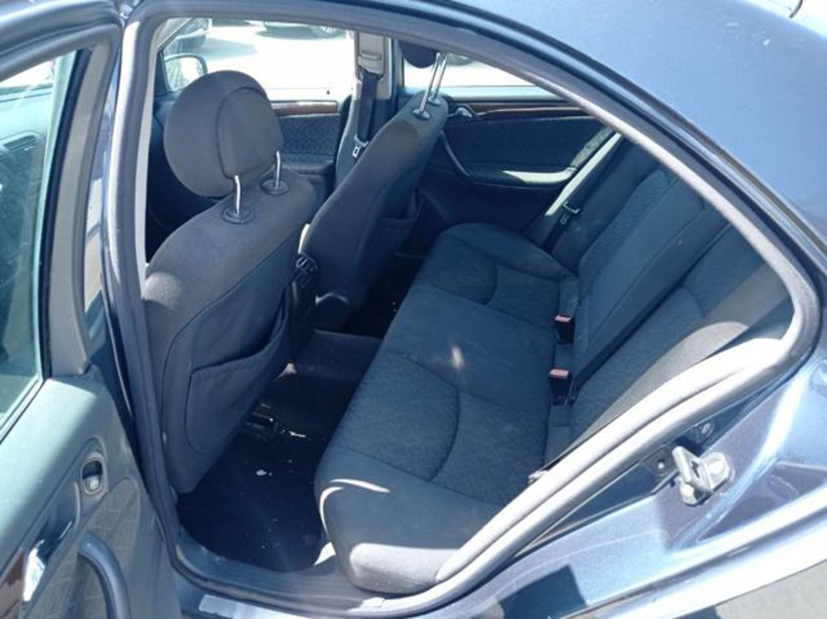 Mercedes-Benz Classe C 220 CDI Avantg. (6)