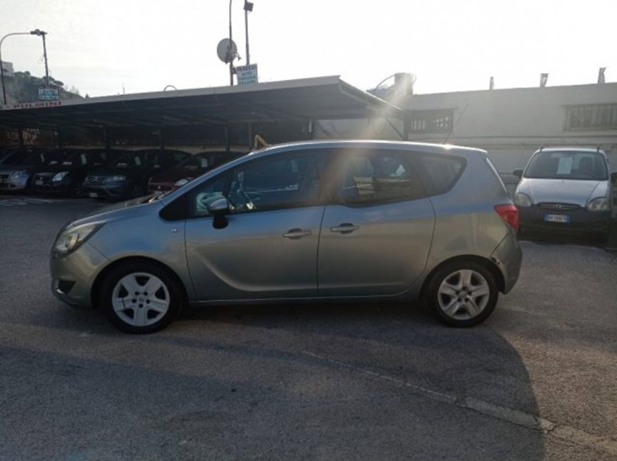 Opel Meriva 1.4 100CV Cosmo (2)