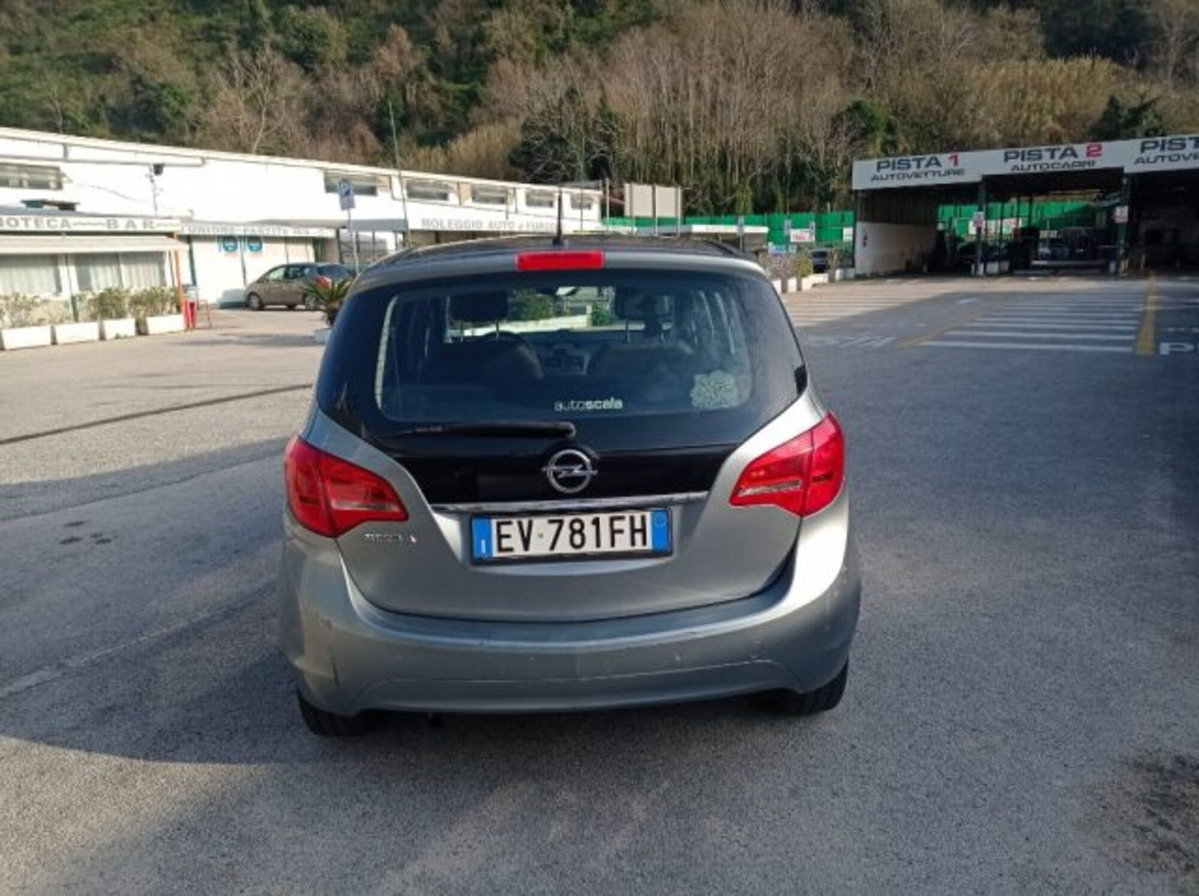Opel Meriva 1.4 100CV Cosmo (4)