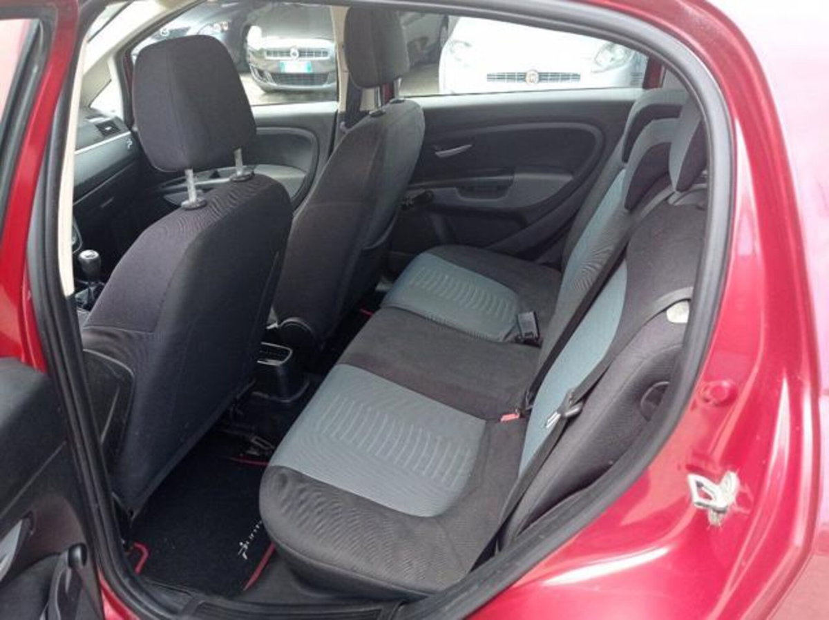 Fiat Grande Punto 1.3 MJT 75 CV 5 porte Dynamic (6)