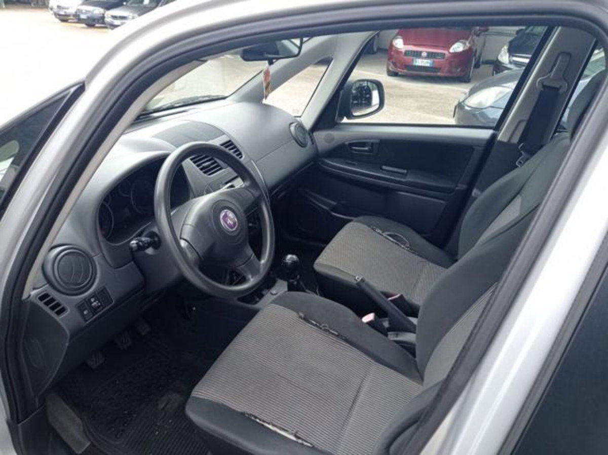 Fiat Sedici 1.6 16V 4x2 Emotion (5)