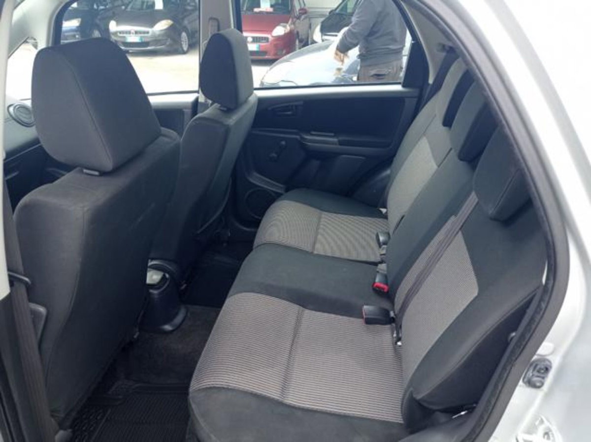 Fiat Sedici 1.6 16V 4x2 Emotion (6)