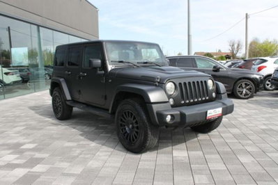 Jeep Wrangler Unlimited 2.8 CRD DPF Sahara Auto (3)