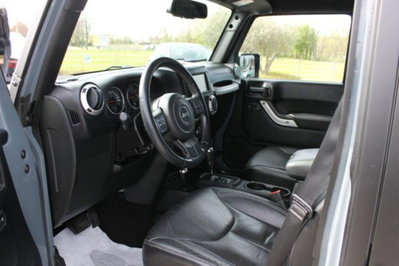 Jeep Wrangler Unlimited 2.8 CRD DPF Sahara Auto (7)