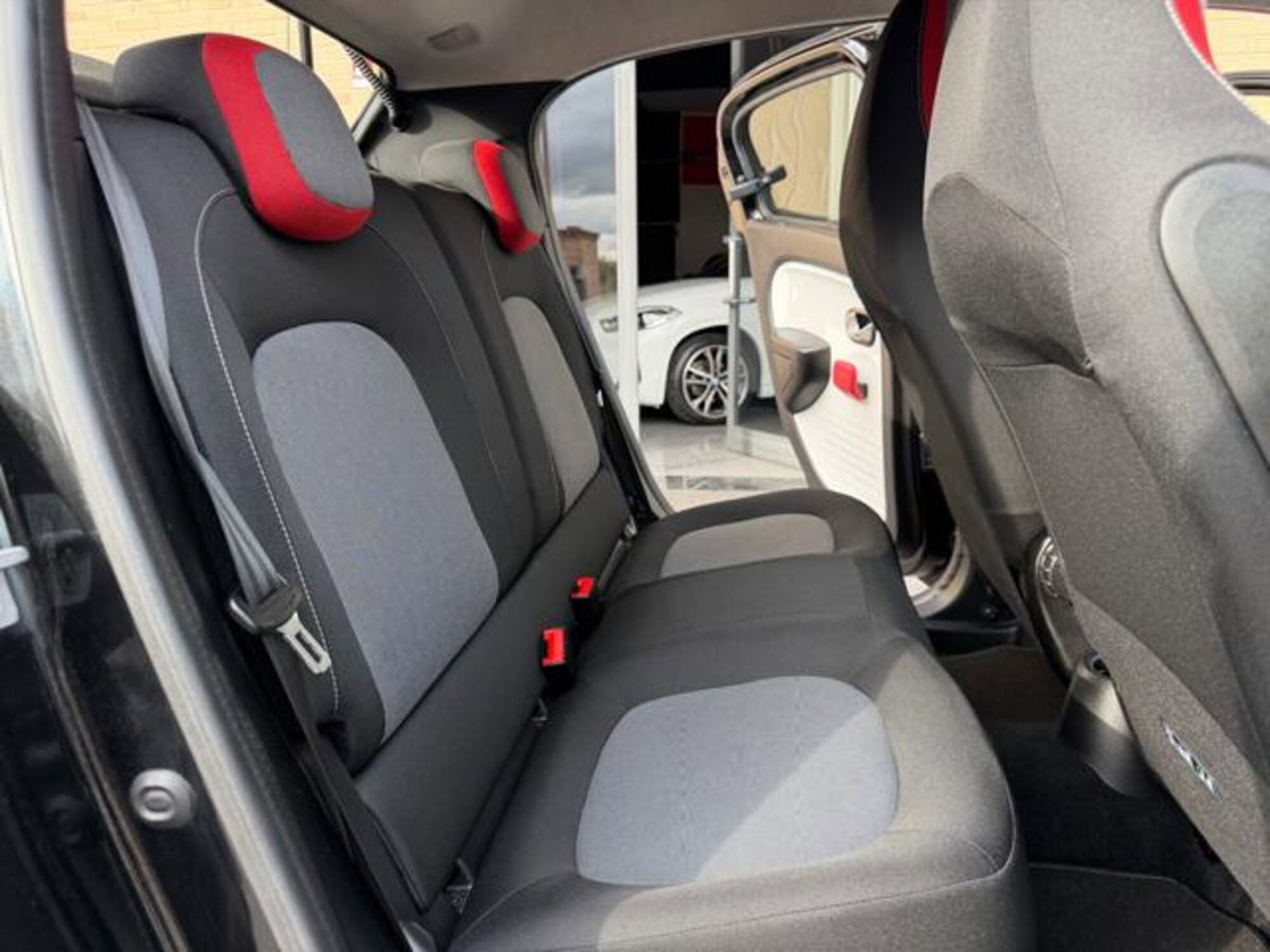 Renault Twingo SCe Zen (8)