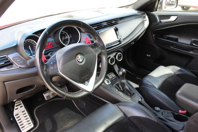 Alfa Romeo Giulietta 1750 Turbo Quadrifoglio Verde 240cv tct (12)
